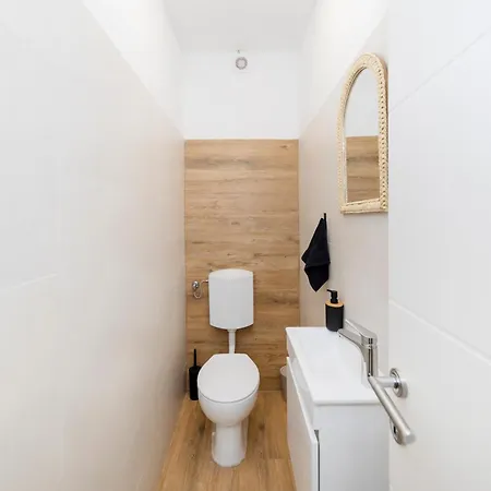 Fancy Apartment In Peaceful Area - Zadar Exterior photo